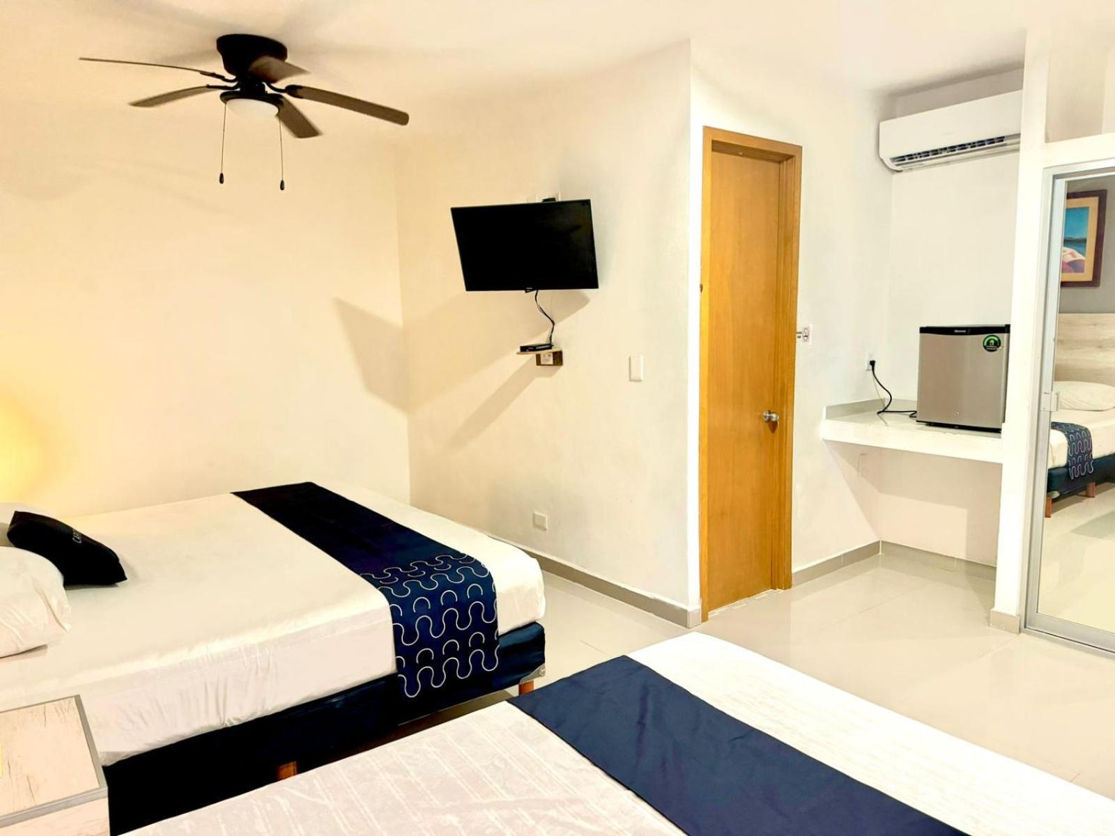 Hotel Punta Esmeralda Плая дел Кармен Екстериор снимка