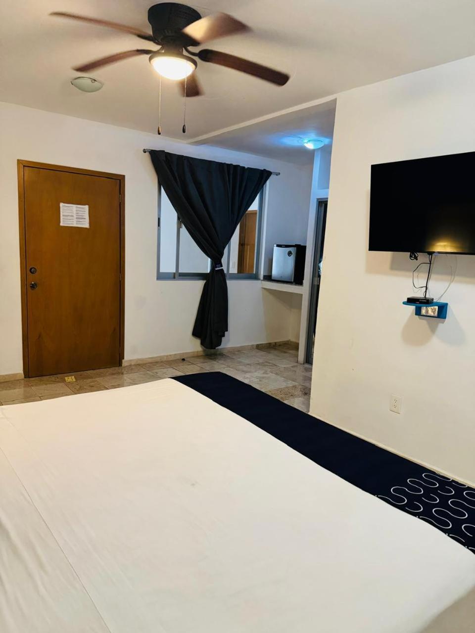Hotel Punta Esmeralda Плая дел Кармен Екстериор снимка